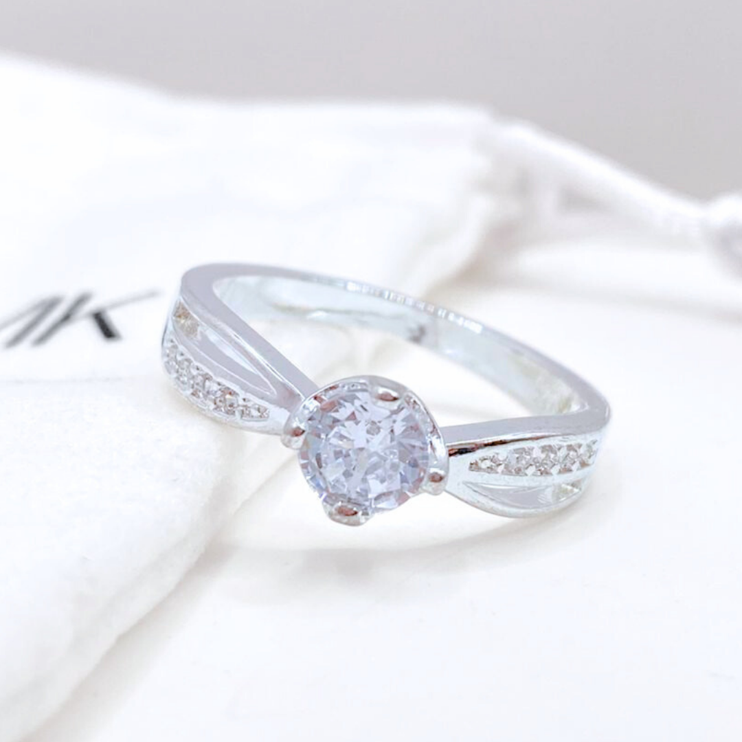 Anillo Solitario Medio Cintillo Pavé - Silver