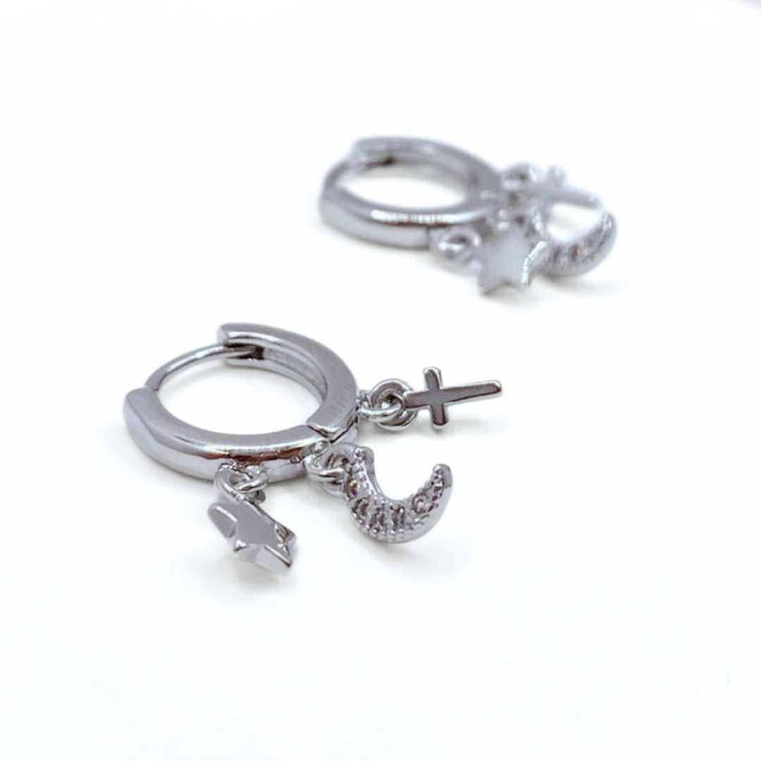 Argollas Lisas Estrella, Luna y Cruz - Silver