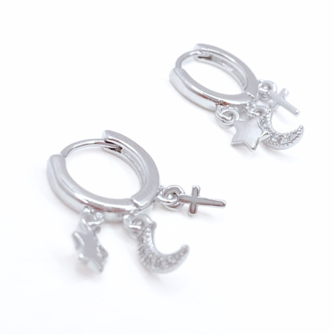 Argollas Lisas Estrella, Luna y Cruz - Silver