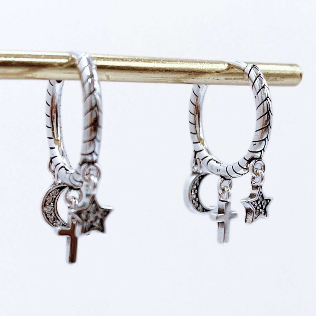 Argollas Talladas Estrella, Luna y Cruz - Silver