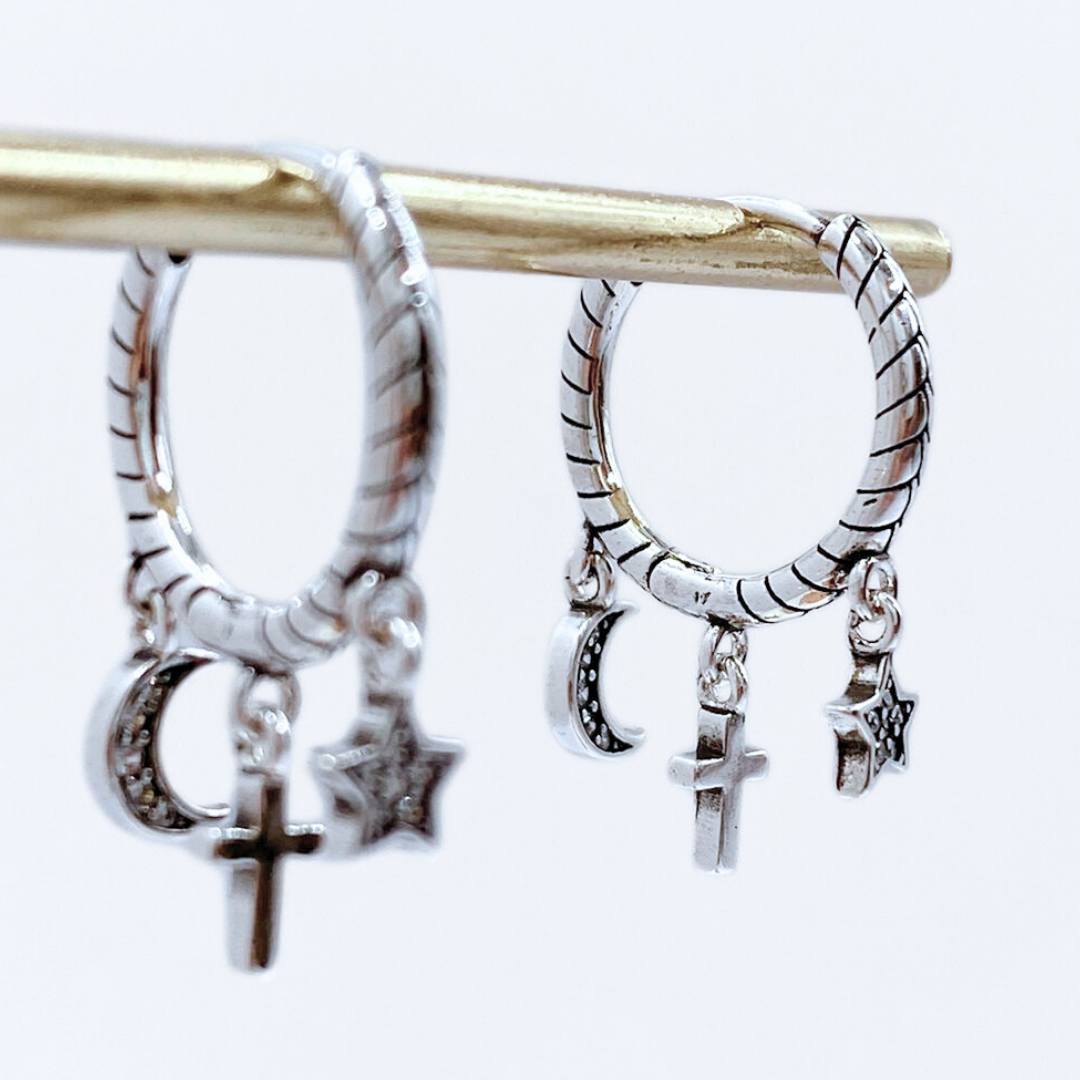 Argollas Talladas Estrella, Luna y Cruz - Silver