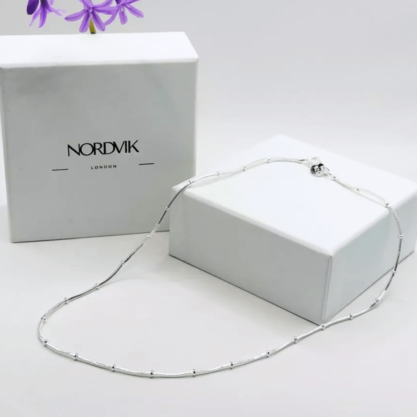 Collar Serpiente con Pelotitas - Silver - Nordvik London