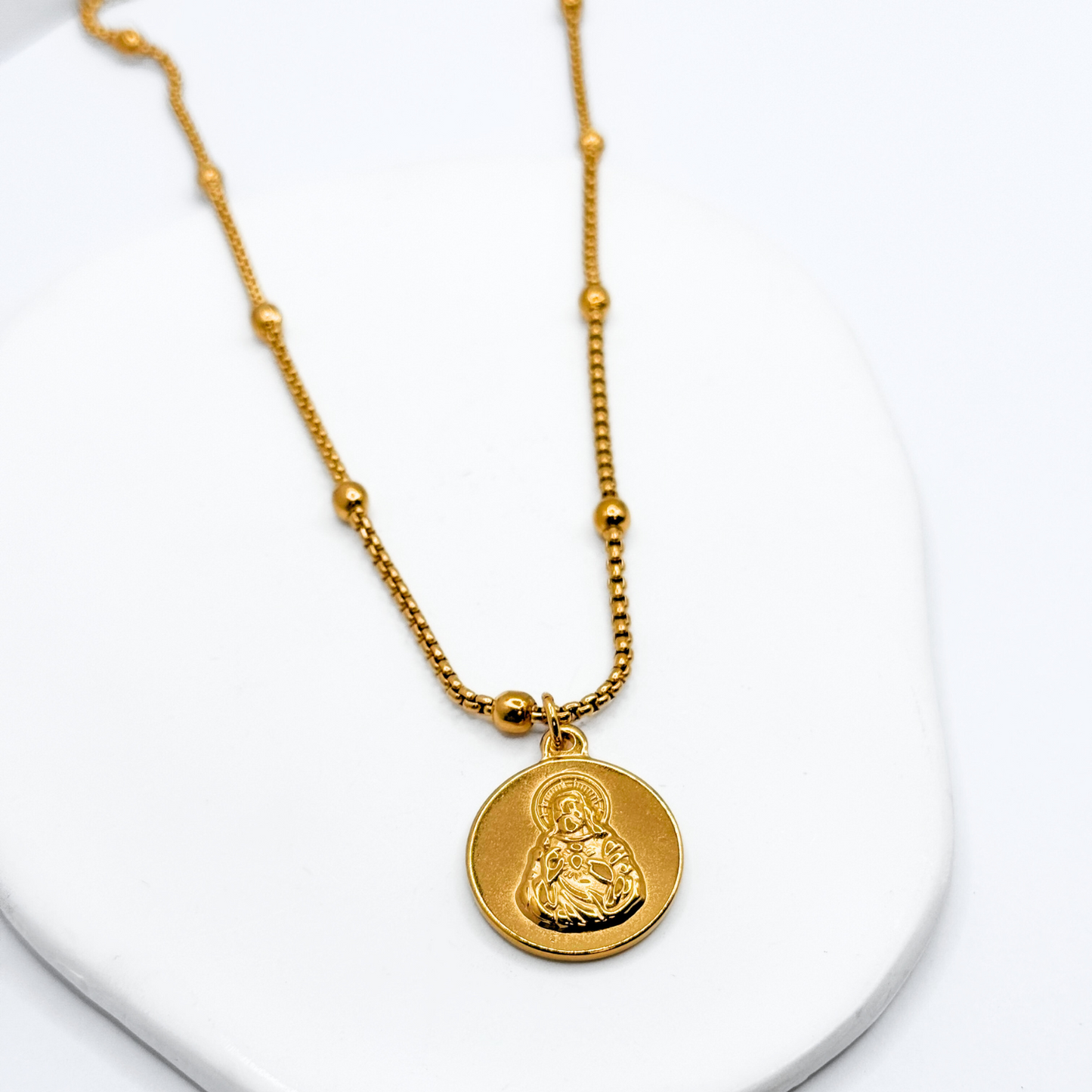 Collar Sagrado Corazón de Jesús - Gold