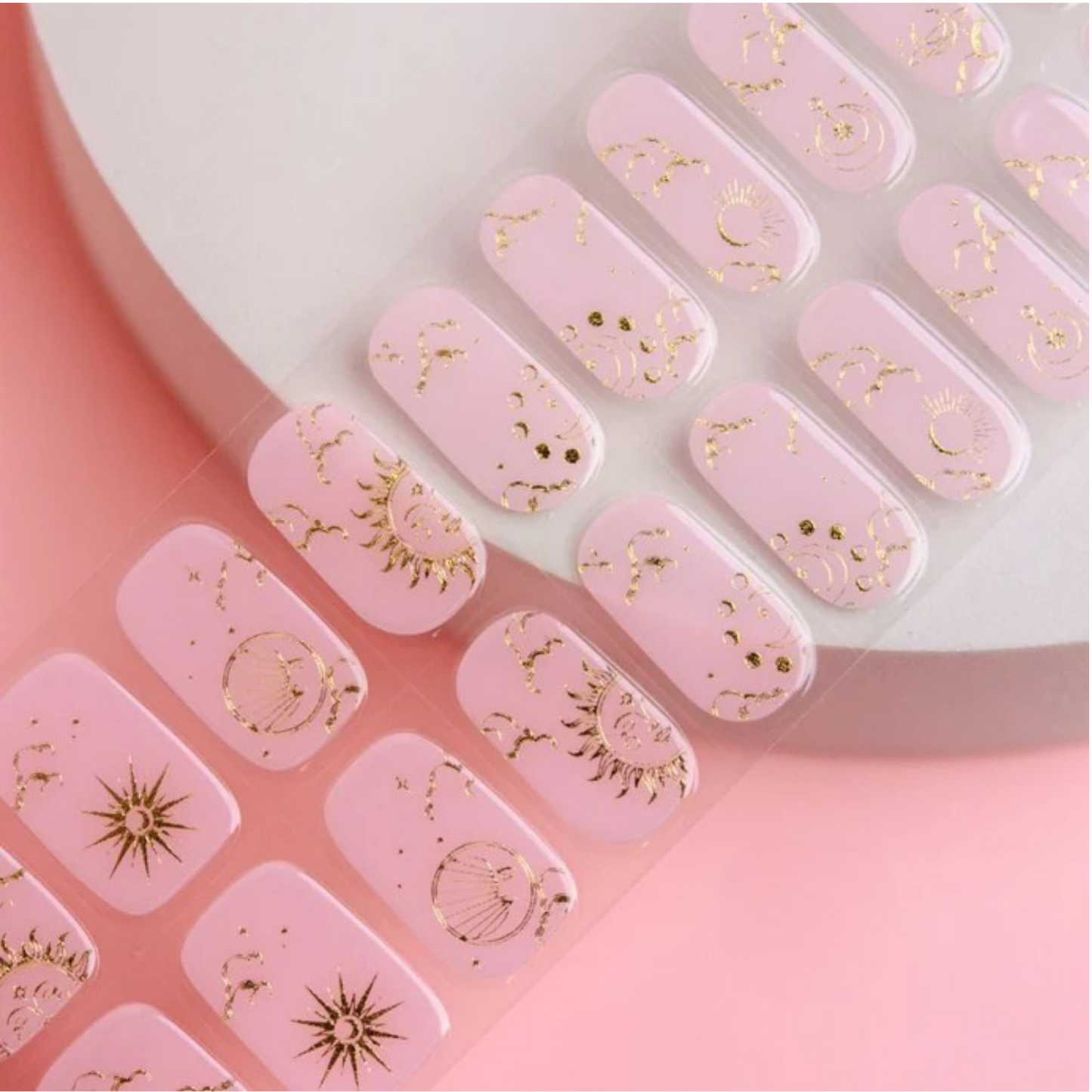 Uñas Gel Semi curado Manicure - Rosa Pastel Misticas Sol y Luna Dorados