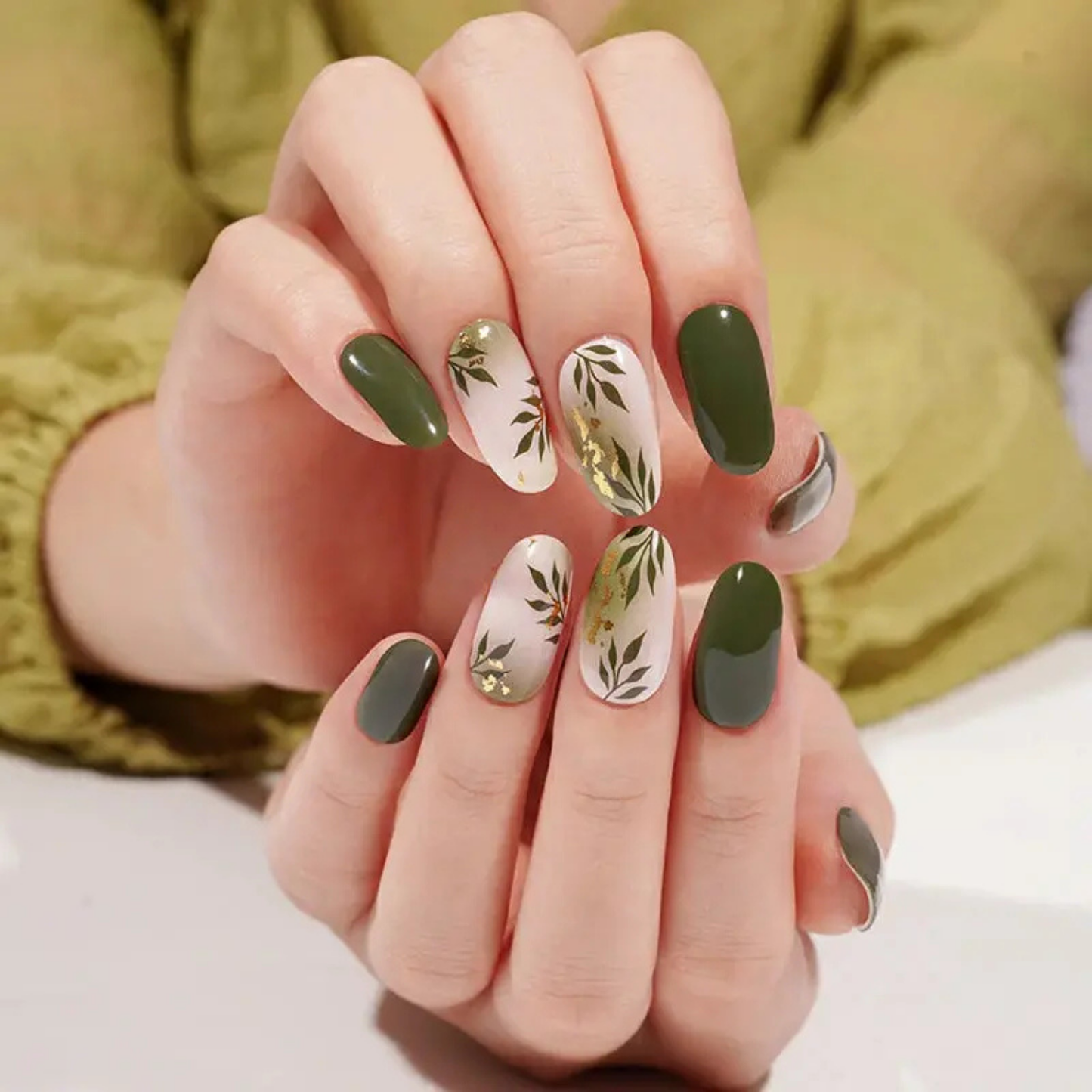 Uñas Gel Semi curado Manicure - Verde oliva Botanico