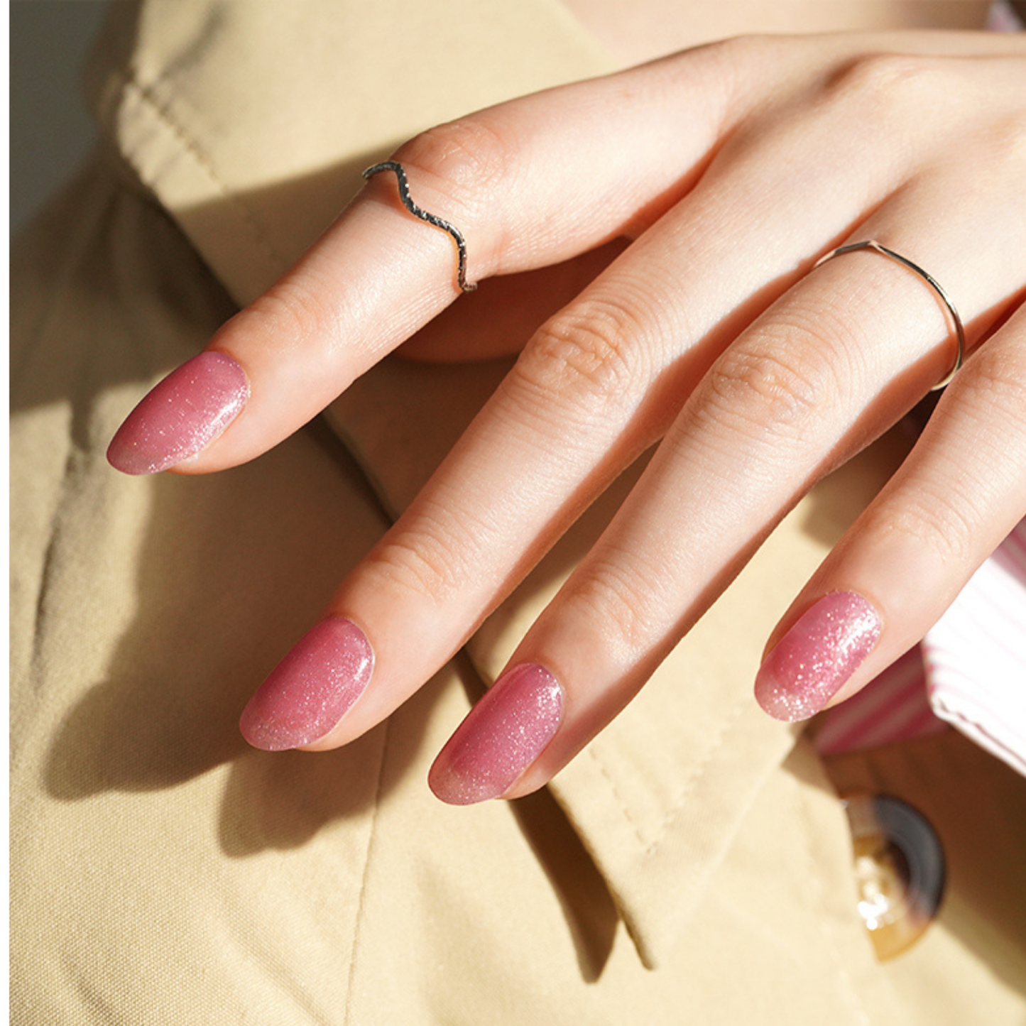 Uñas Gel Semi curado Manicure - Pink Rush (Marmoleado Rosado con brillitos)